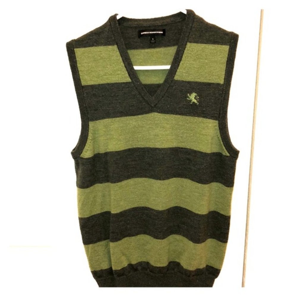 Men’s Express Sweater Vest